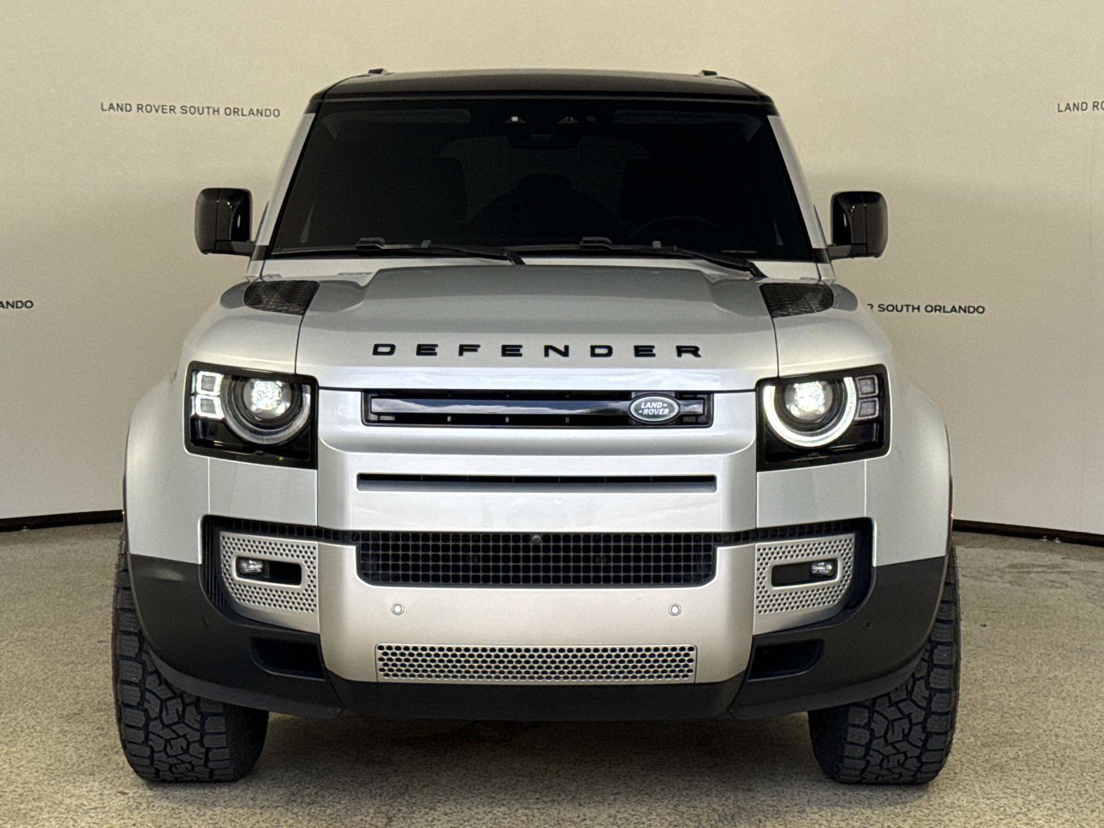 Used 2024 Land Rover Defender 110 S AWD/4WD image 8