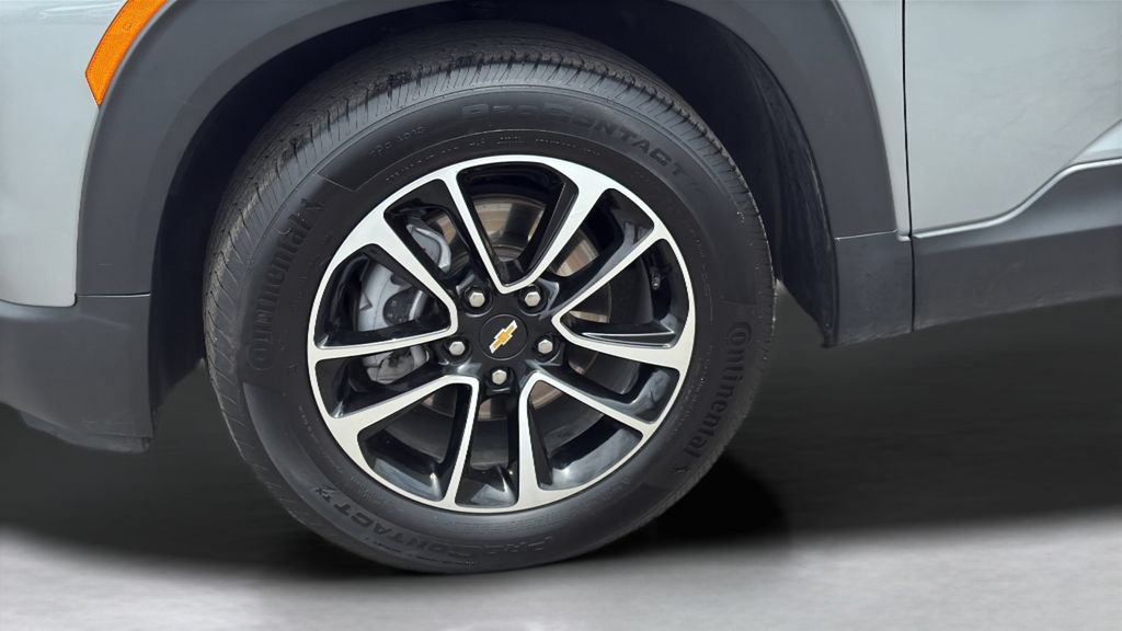 Used 2025 Chevrolet TrailBlazer LT FWD image 21
