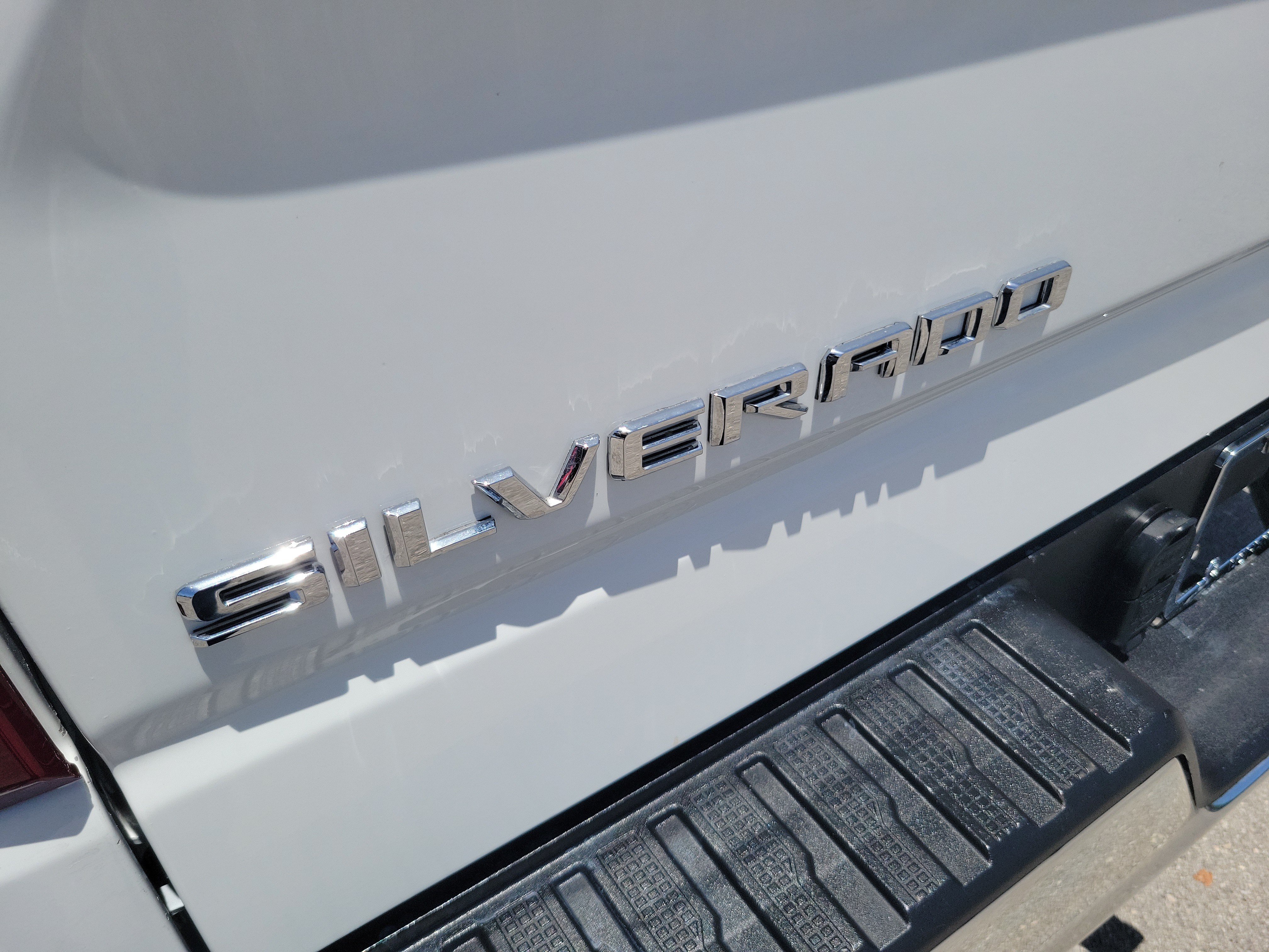 Used 2025 Chevrolet Silverado 1500 W/T RWD image 26