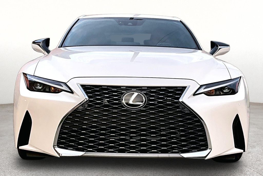 Used 2024 Lexus IS 300 w/ Comfort Package RWD image 4