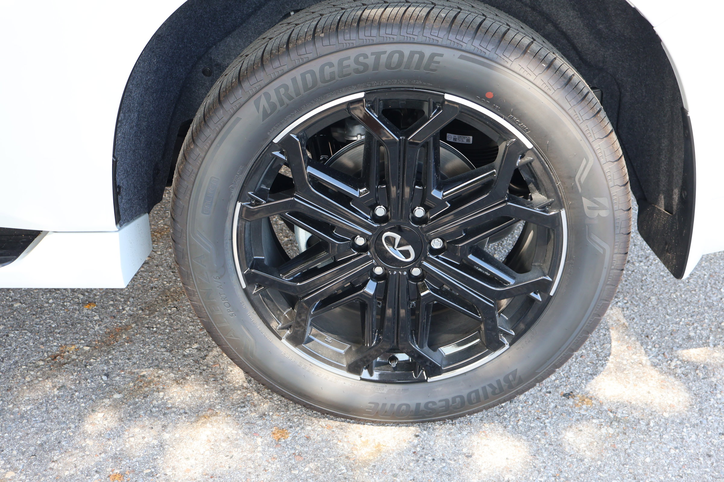 New 2026 INFINITI QX80 4WD image 10