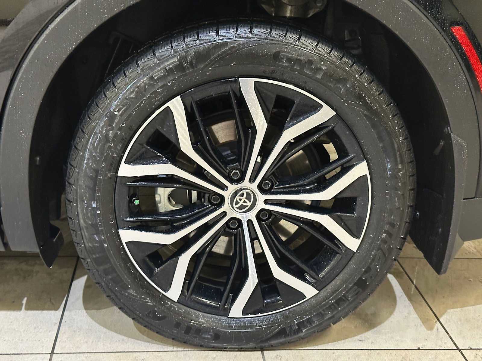 Certified 2023 Toyota Crown XLE image 8