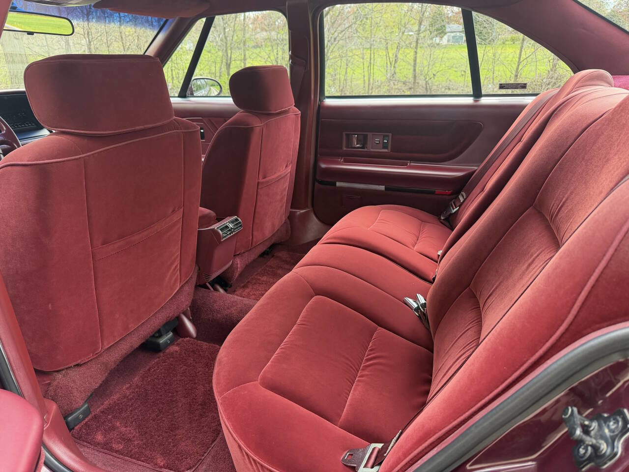 Used 1992 Oldsmobile 88 Royale LS FWD image 11