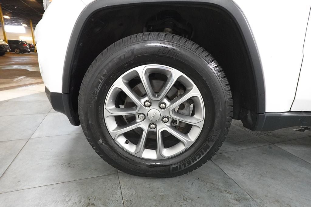 Used 2016 Jeep Grand Cherokee Limited AWD/4WD image 35