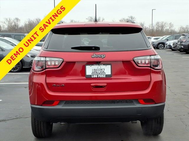 New 2026 Jeep Compass Latitude image 19