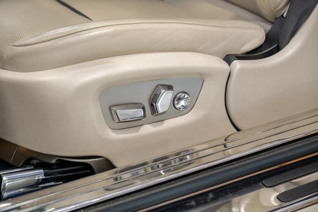 Used 2017 Rolls-Royce Wraith RWD image 50