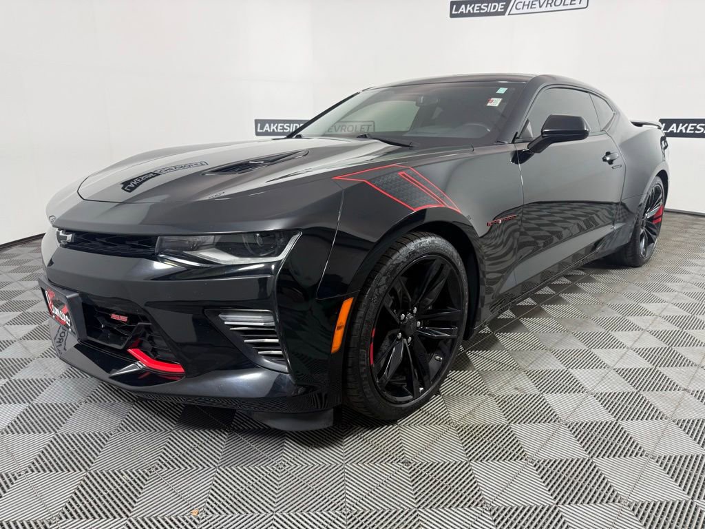 Used 2018 Chevrolet Camaro SS w/ Redline Edition RWD image 2