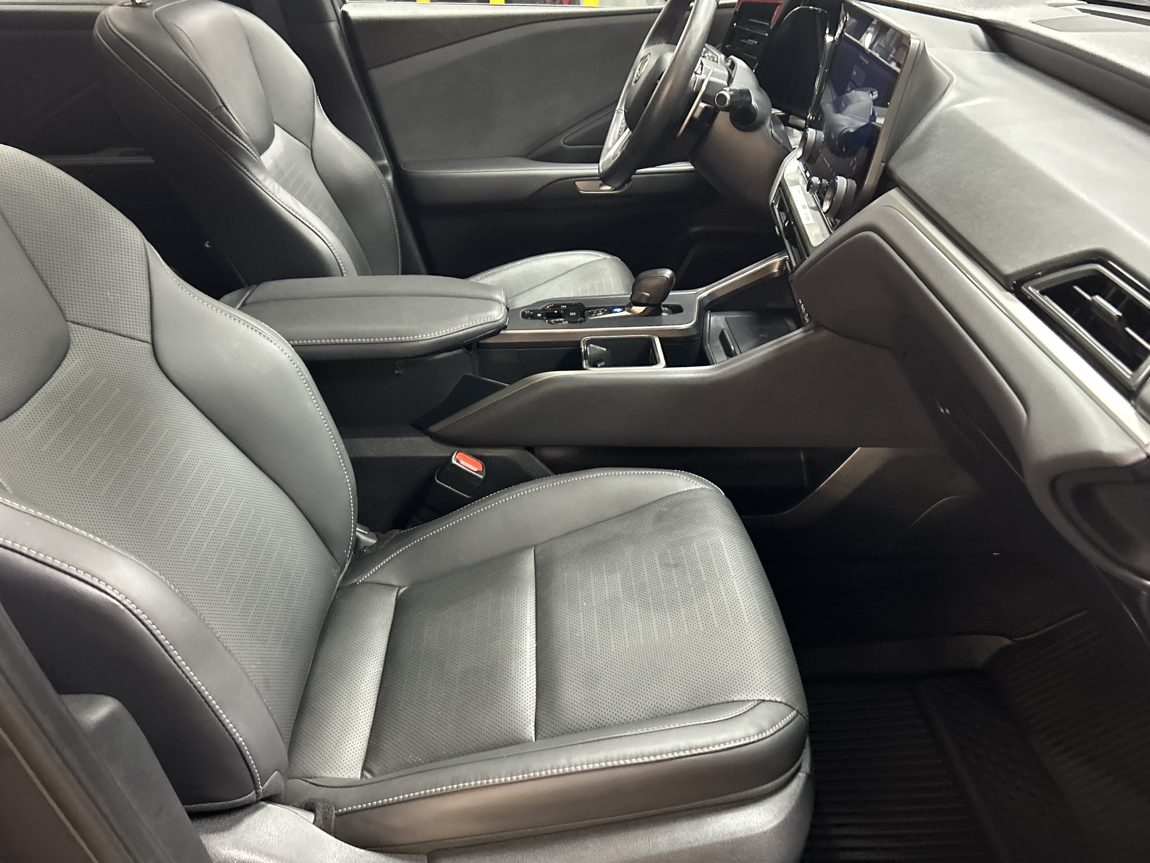 Used 2024 Lexus TX 350 FWD w/ Captains Chair Package image 33