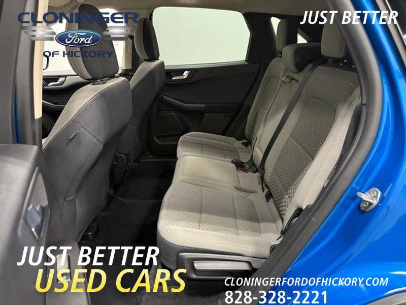 Used 2020 Ford Escape SE image 32