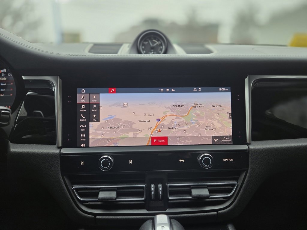 Used 2022 Porsche Macan S image 15