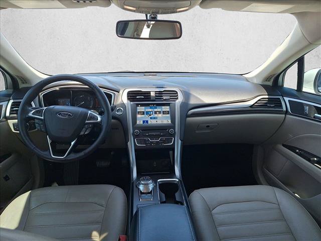 Used 2018 Ford Fusion Energi SE FWD image 16