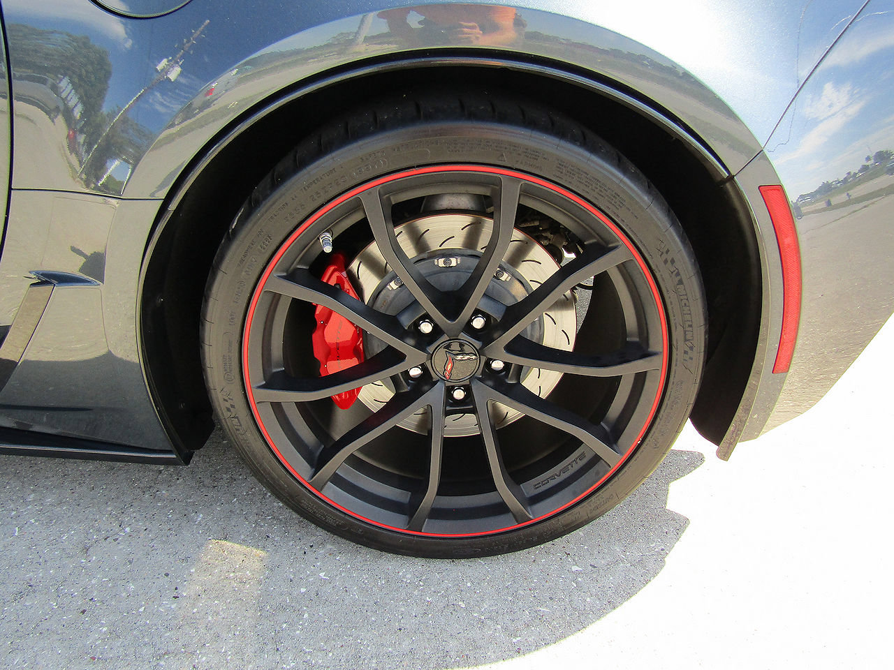 Used 2019 Chevrolet Corvette Grand Sport RWD image 23