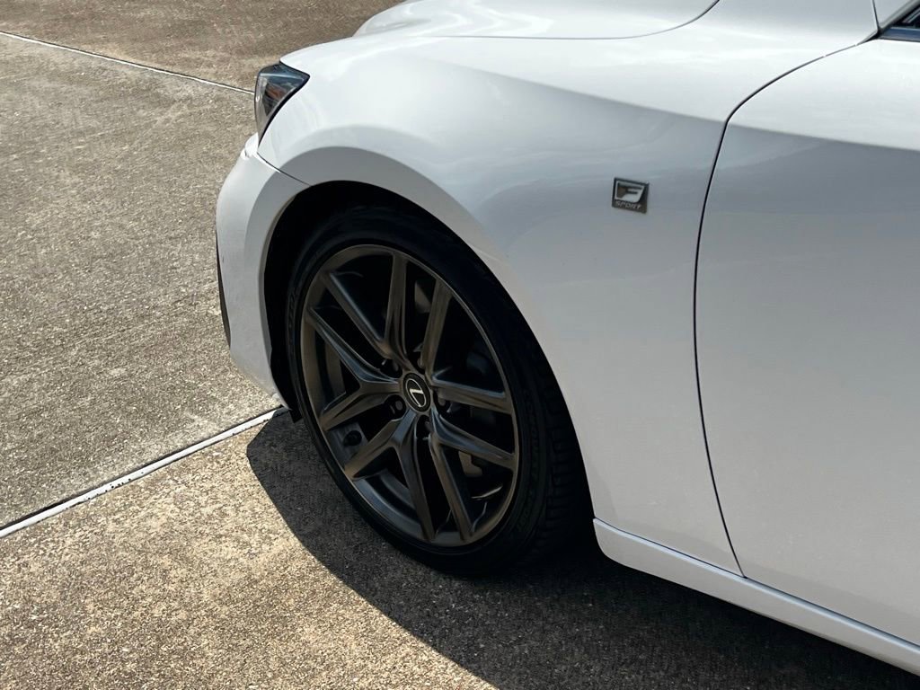 Used 2020 Lexus IS 350 F Sport w/ F Sport Package RWD image 15