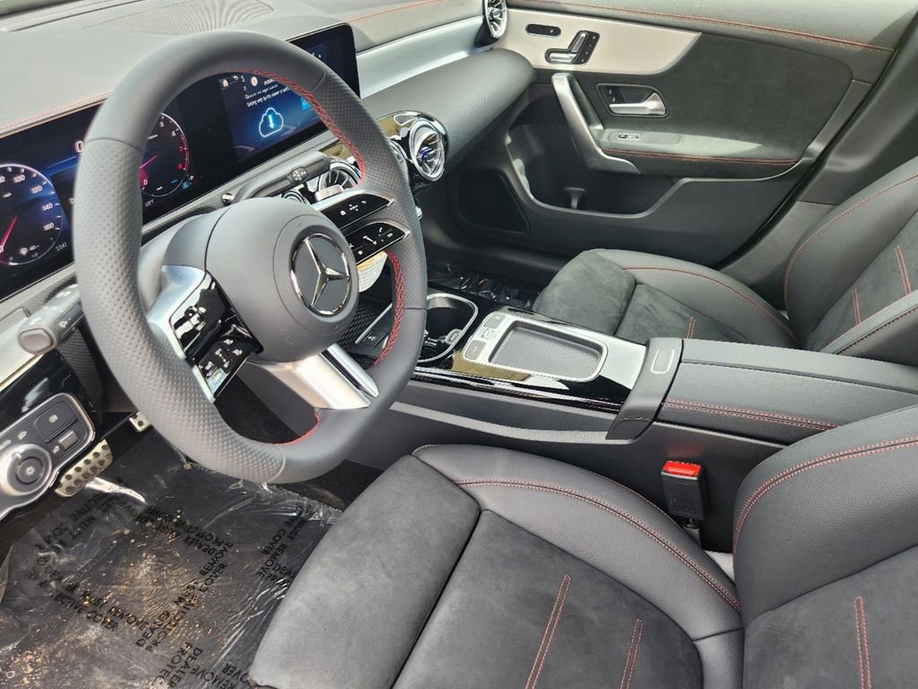 New 2025 Mercedes-Benz CLA 250 4MATIC image 11