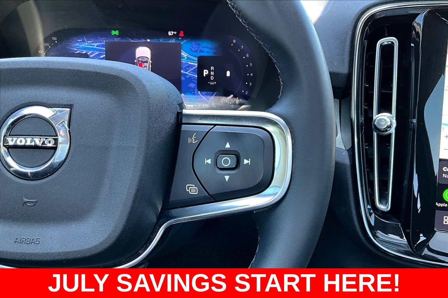 Used 2024 Volvo XC40 B5 Plus AWD/4WD image 15