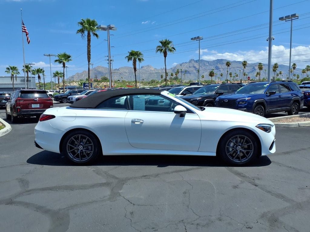 Used 2026 Mercedes-Benz CLE 300 4MATIC Cabriolet image 9