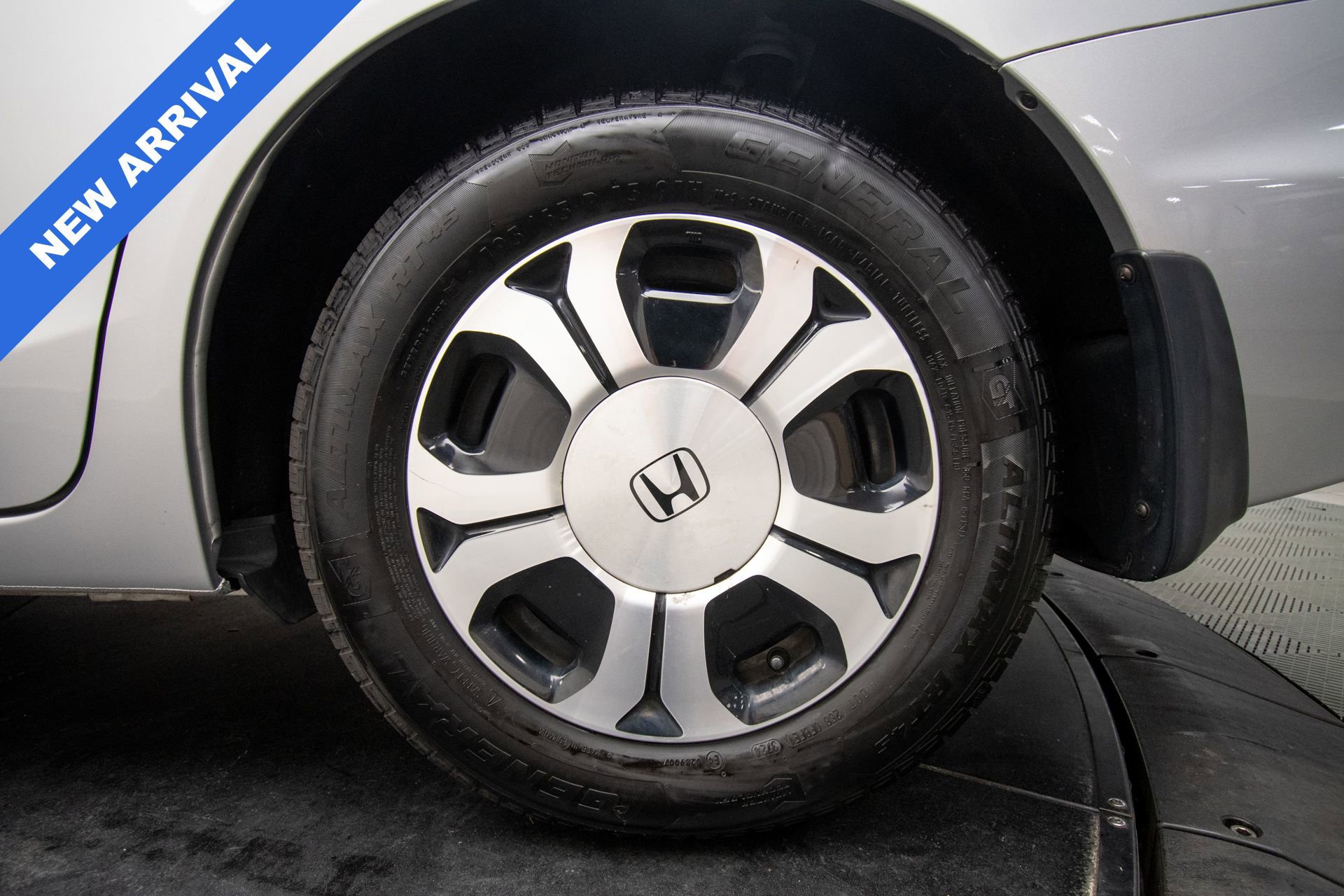 Used 2015 Honda Civic Hybrid Sedan image 30