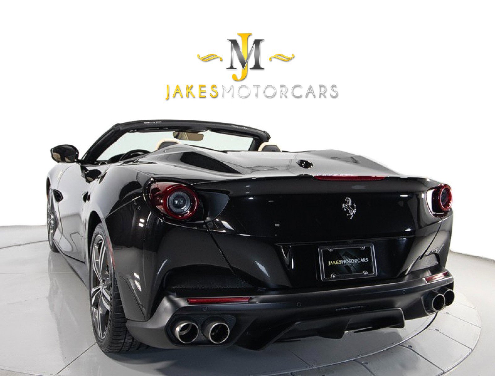 Used 2020 Ferrari Portofino image 8