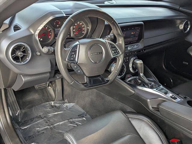 Used 2023 Chevrolet Camaro LT w/ Technology Package image 10