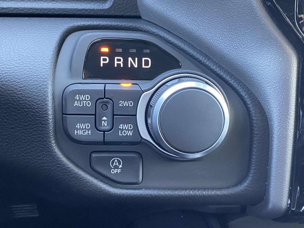 New 2026 RAM 1500 Big Horn AWD/4WD image 25