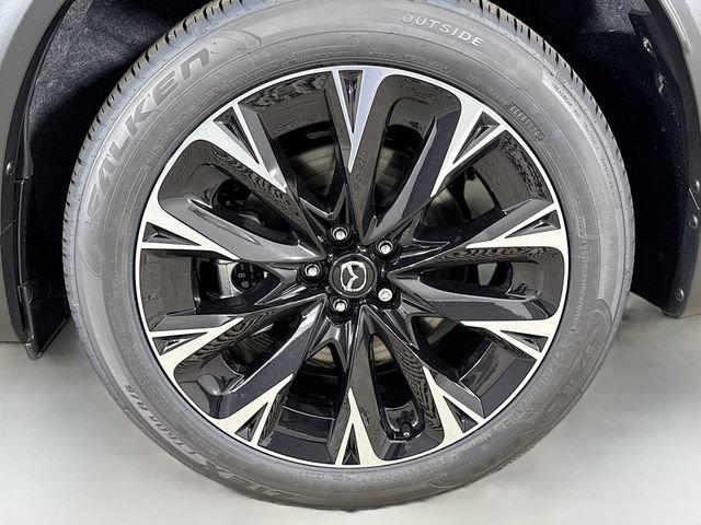 New 2026 MAZDA CX-90 Plug-In Hybrid w/ Premium Plus AWD/4WD image 33