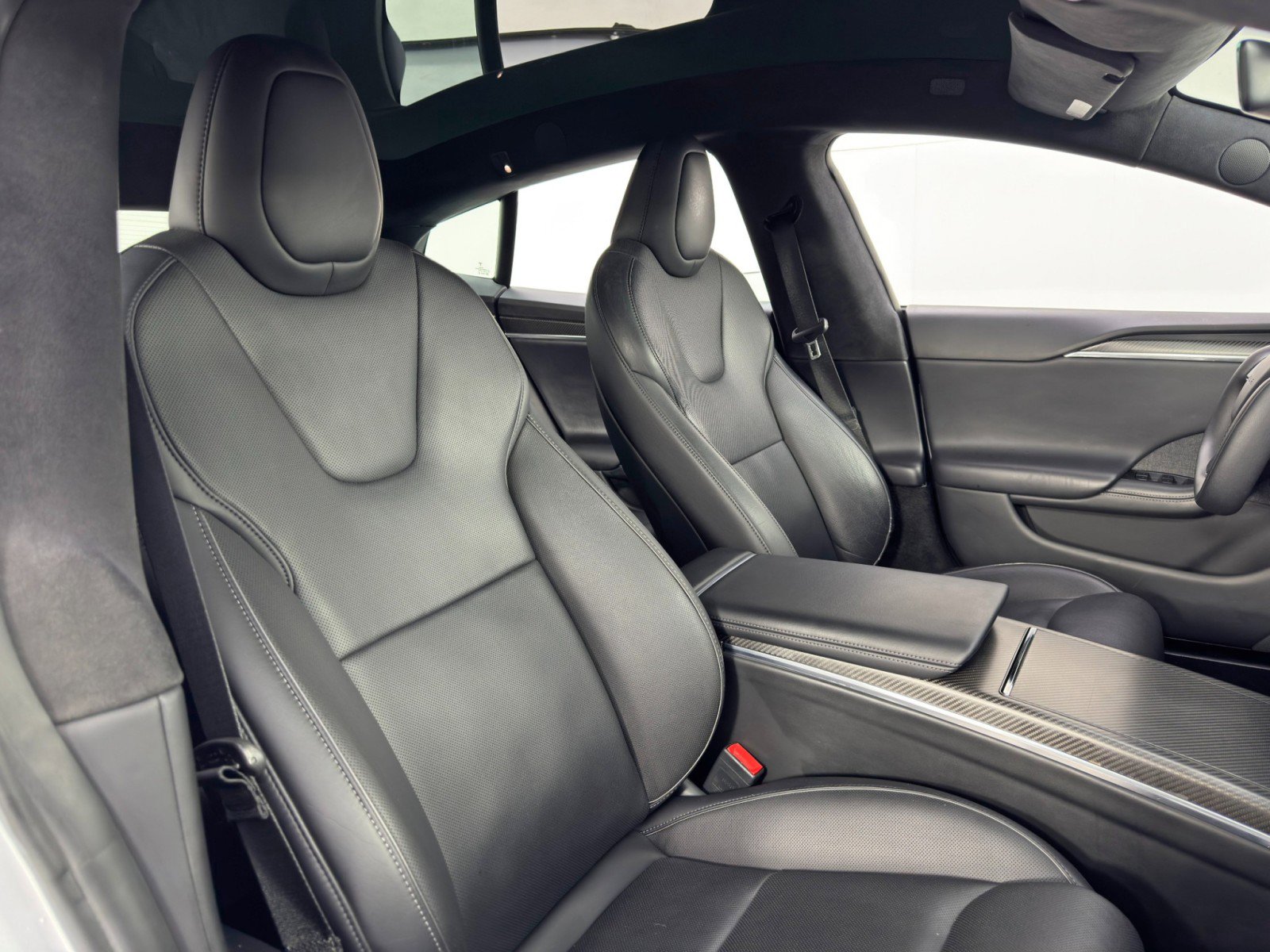 Used 2021 Tesla Model S Plaid image 41