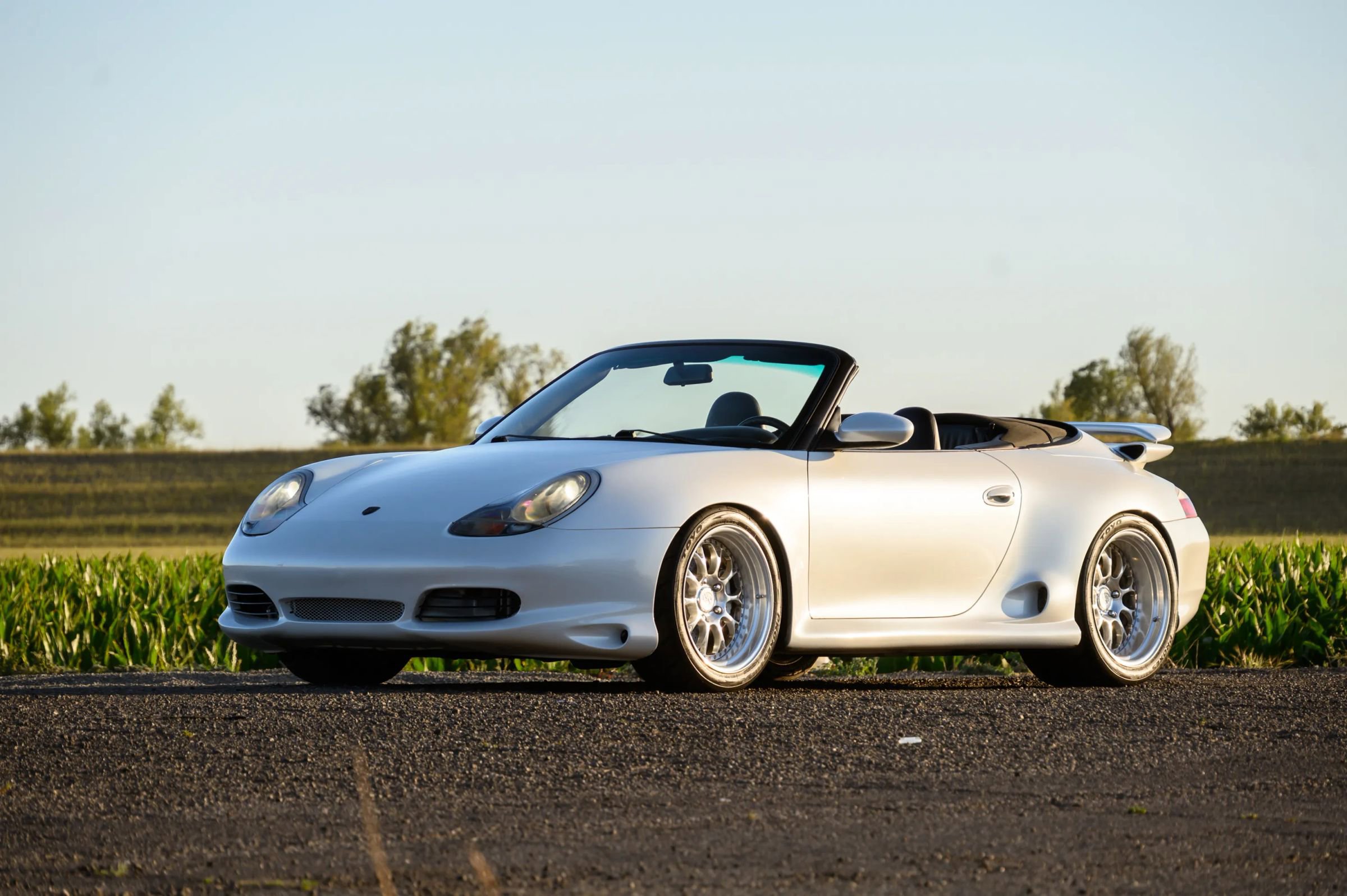 Used 2000 Porsche 911 Carrera 4 AWD/4WD image 12
