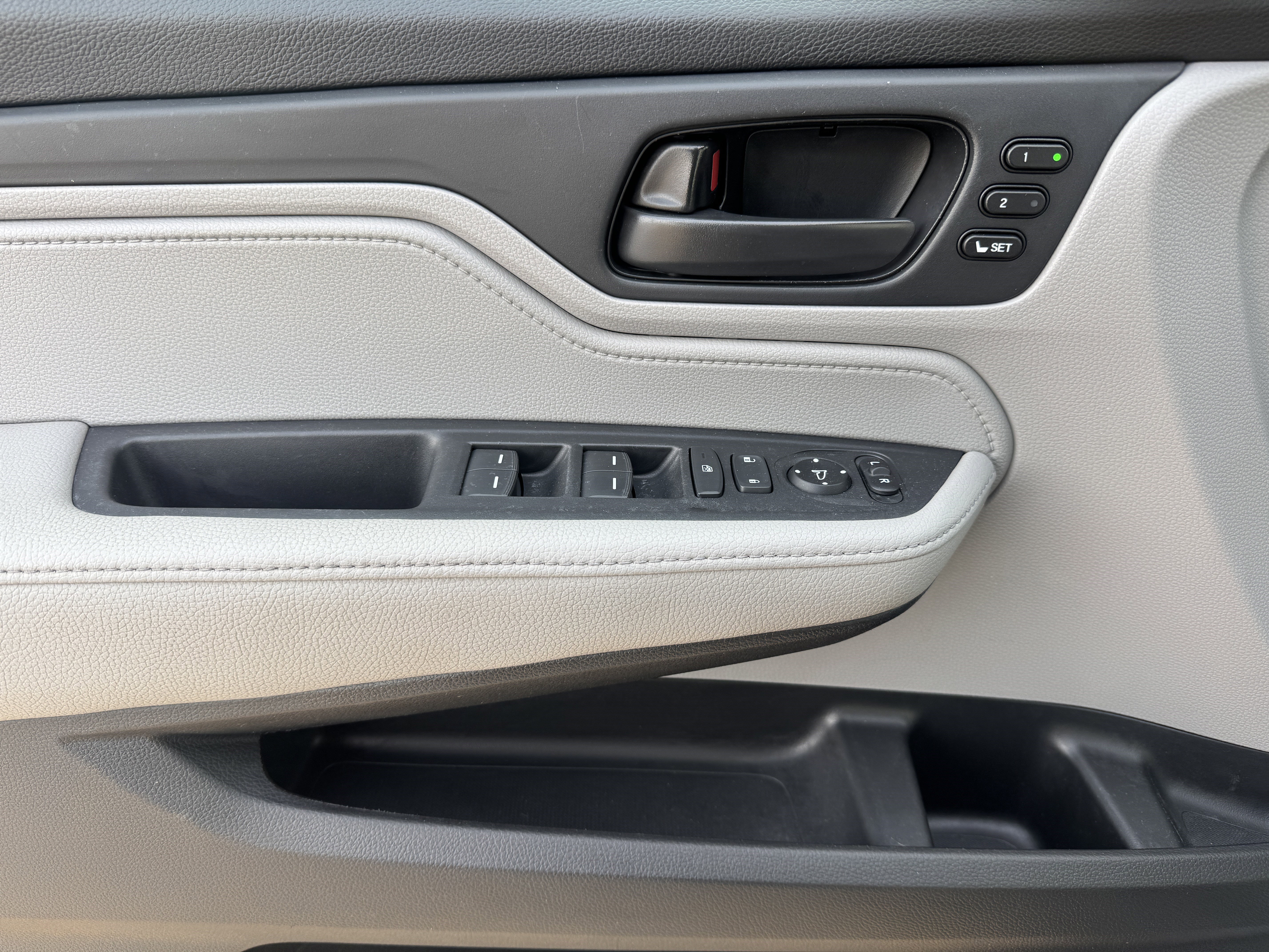 Used 2019 Honda Odyssey EX-L image 9