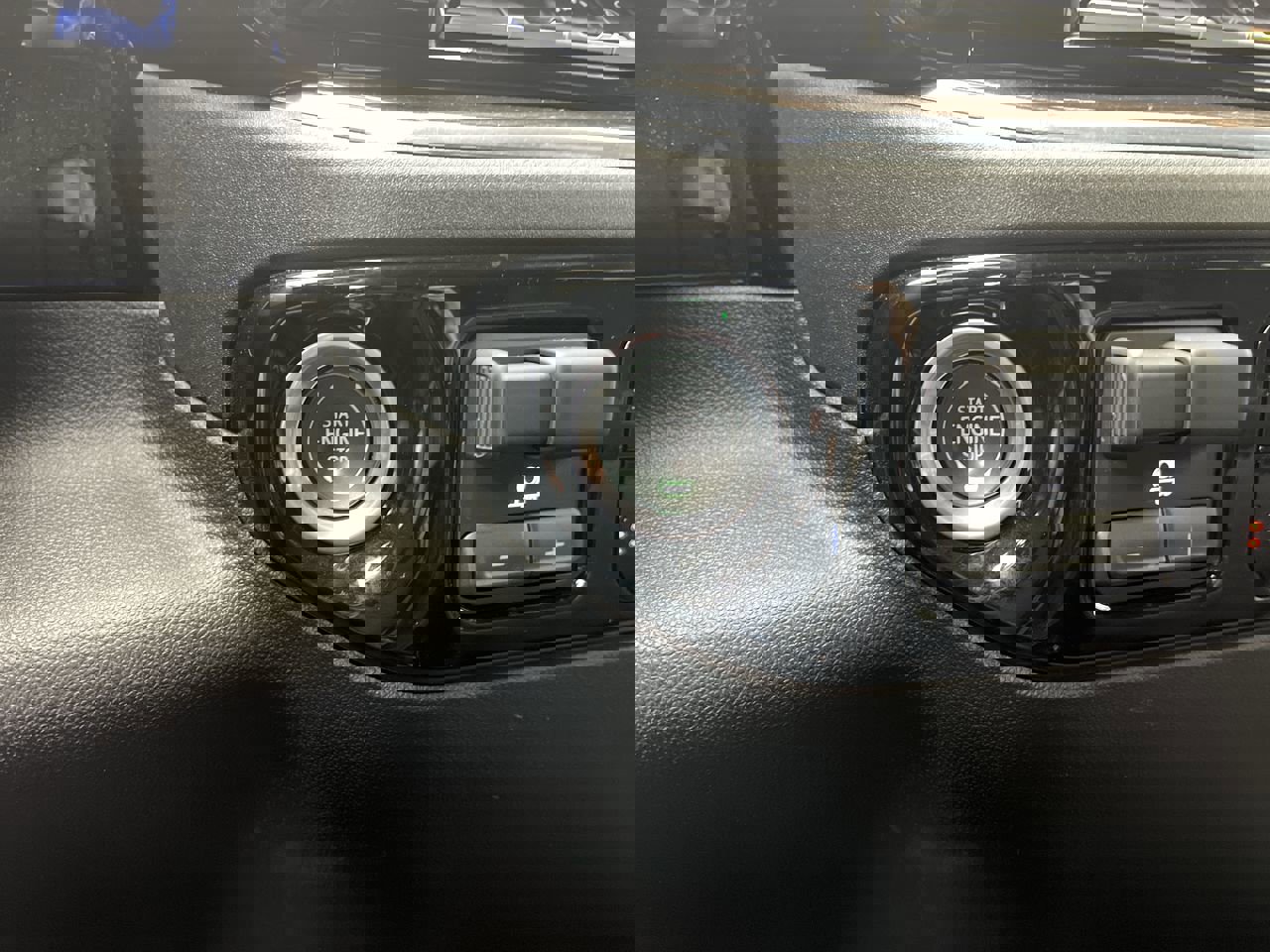 Certified 2024 Chevrolet Silverado 1500 RST image 22