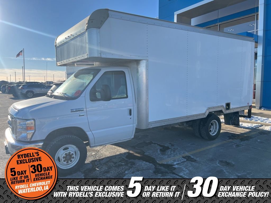 Used 2017 Ford E-350 and Econoline 350 Super Duty RWD image 2