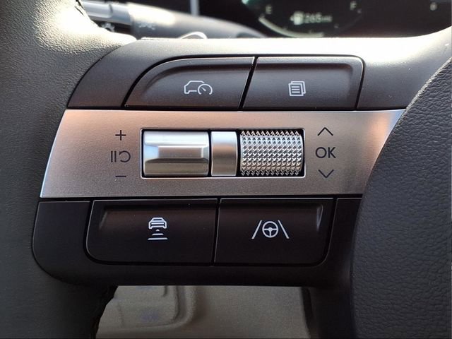 New 2026 Hyundai Tucson Limited image 16