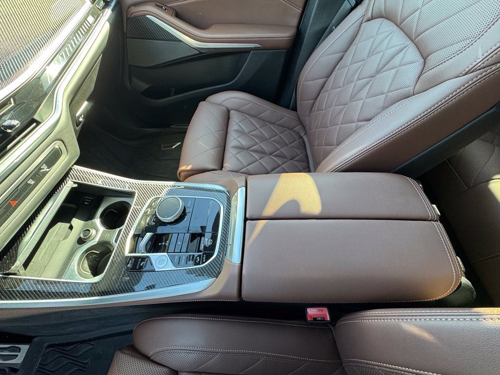 Used 2024 BMW X5 M60i AWD/4WD image 21