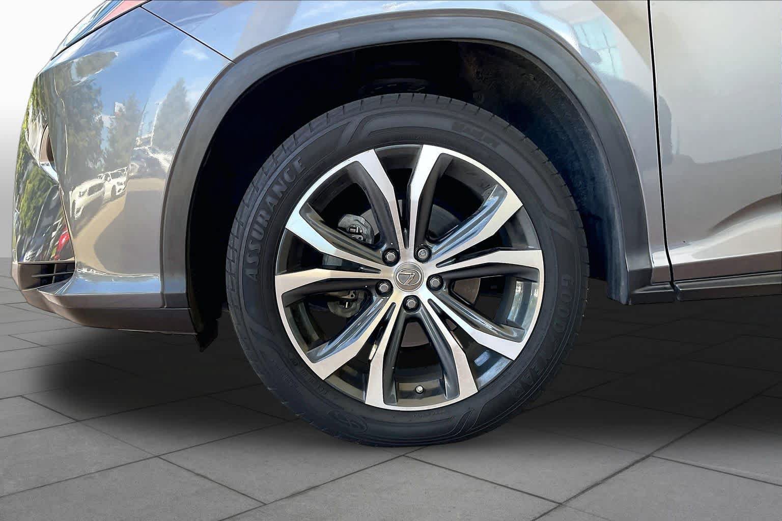 Used 2017 Lexus RX 350 FWD w/ Premium Package image 9