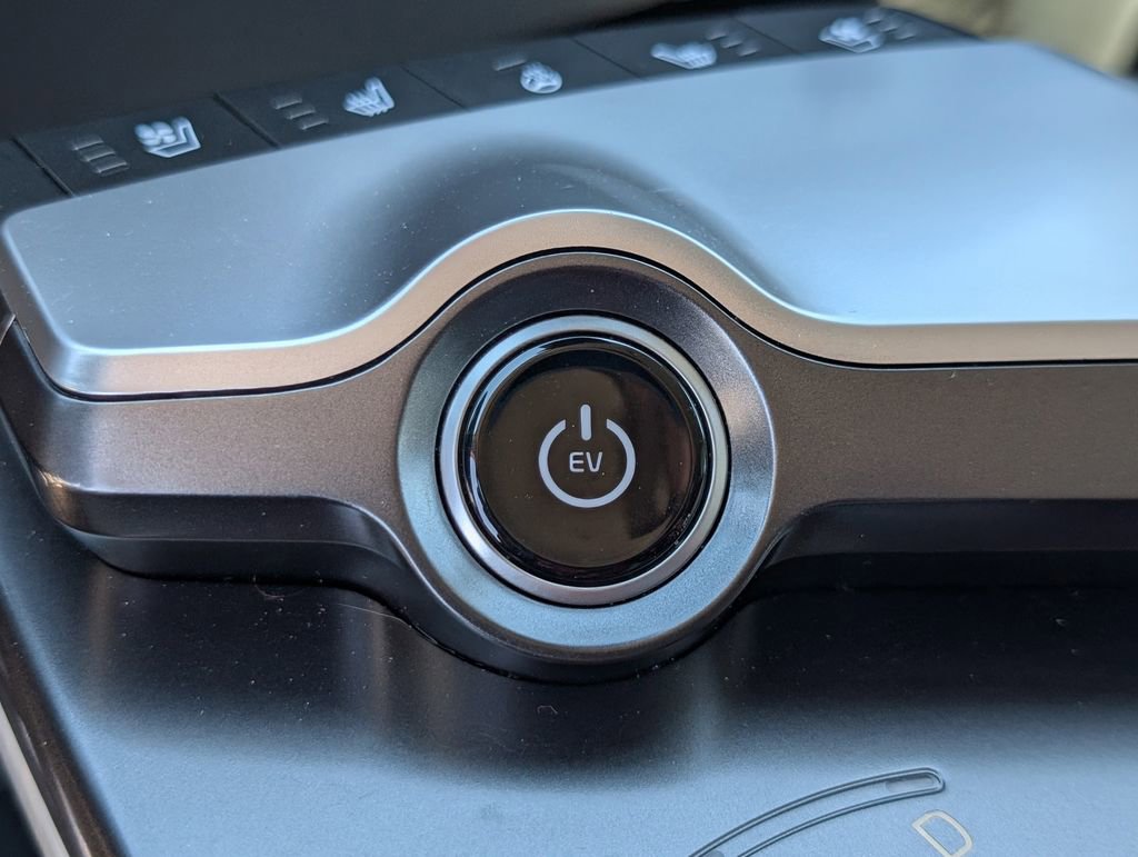 Used 2024 Kia EV6 Wind image 32