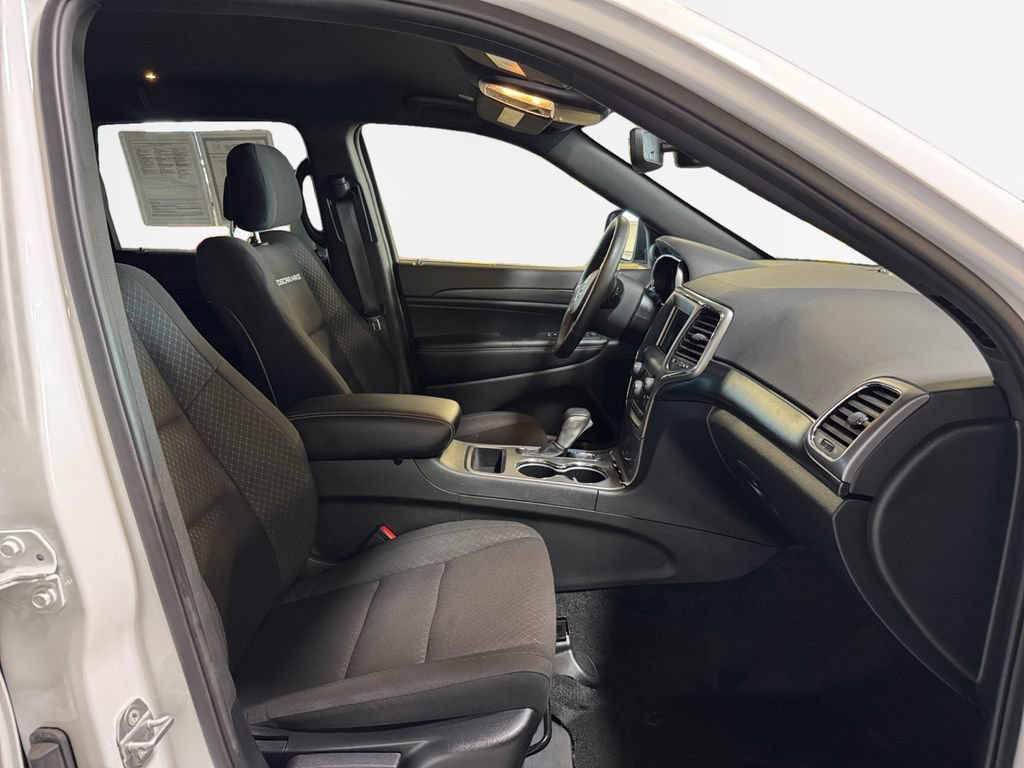 Used 2021 Jeep Grand Cherokee Freedom Edition AWD/4WD image 26