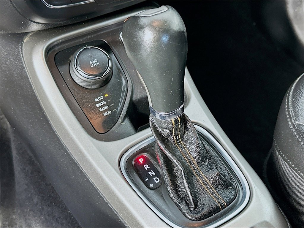 Used 2020 Jeep Compass Latitude image 17