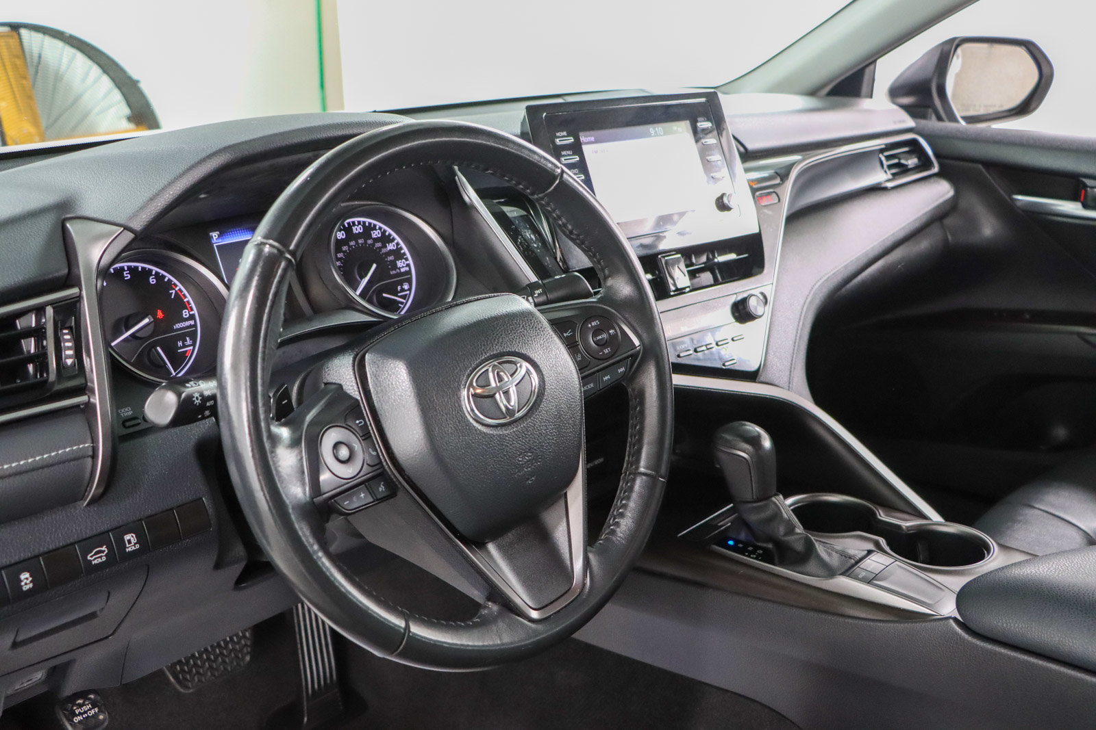 Used 2024 Toyota Camry SE FWD image 22