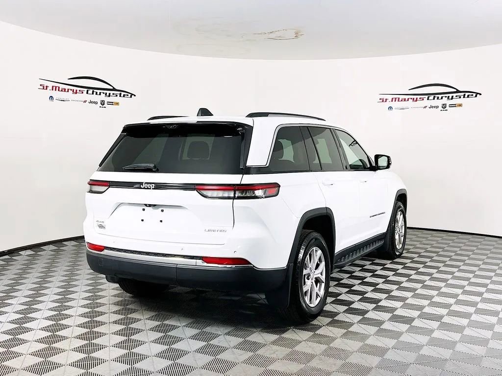 Used 2022 Jeep Grand Cherokee Limited w/ Luxury Tech Group II AWD/4WD image 8