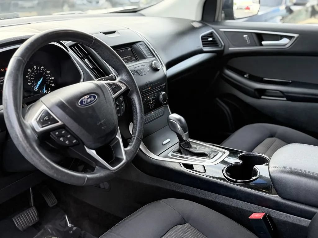 Used 2017 Ford Edge SEL AWD/4WD image 10