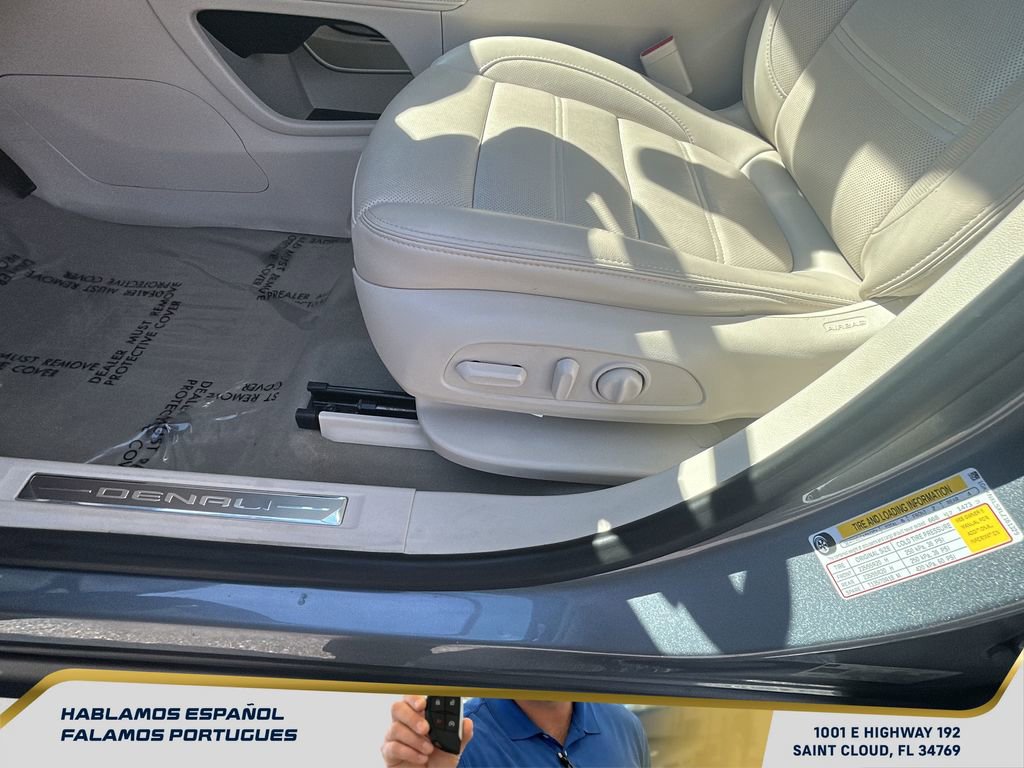 Used 2020 GMC Acadia Denali w/ Denali Ultimate Package image 23