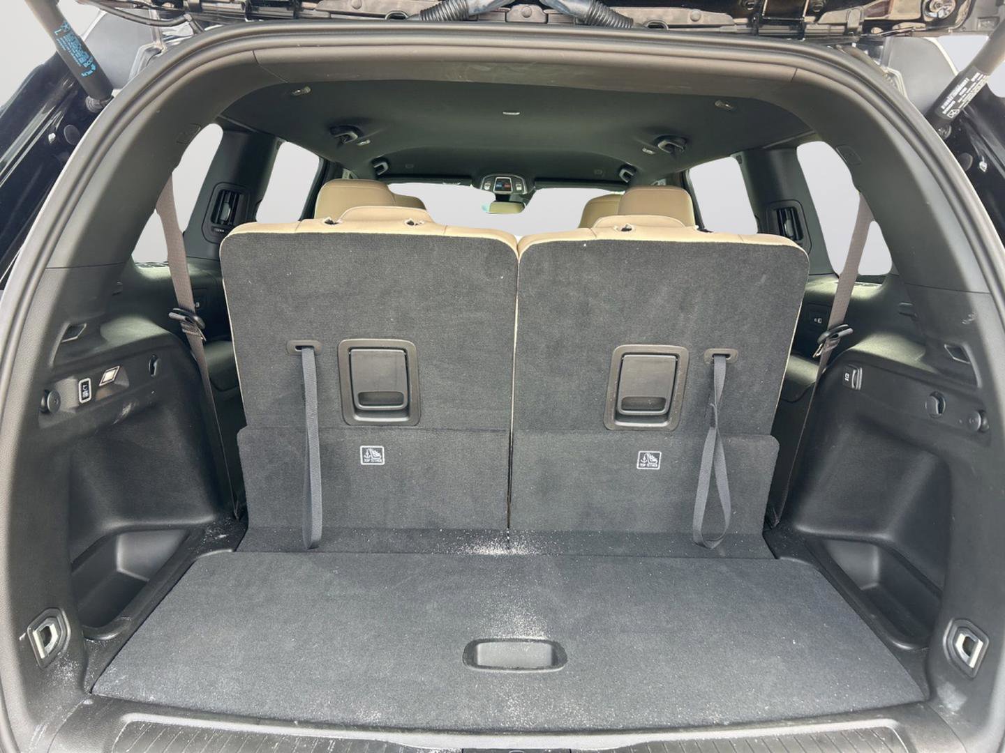 Certified 2024 Jeep Grand Cherokee L Limited w/ Black Appearance Package image 38