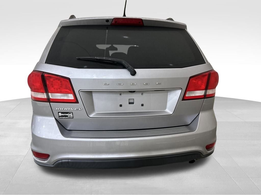 Used 2019 Dodge Journey SE w/ Connectivity Group image 4