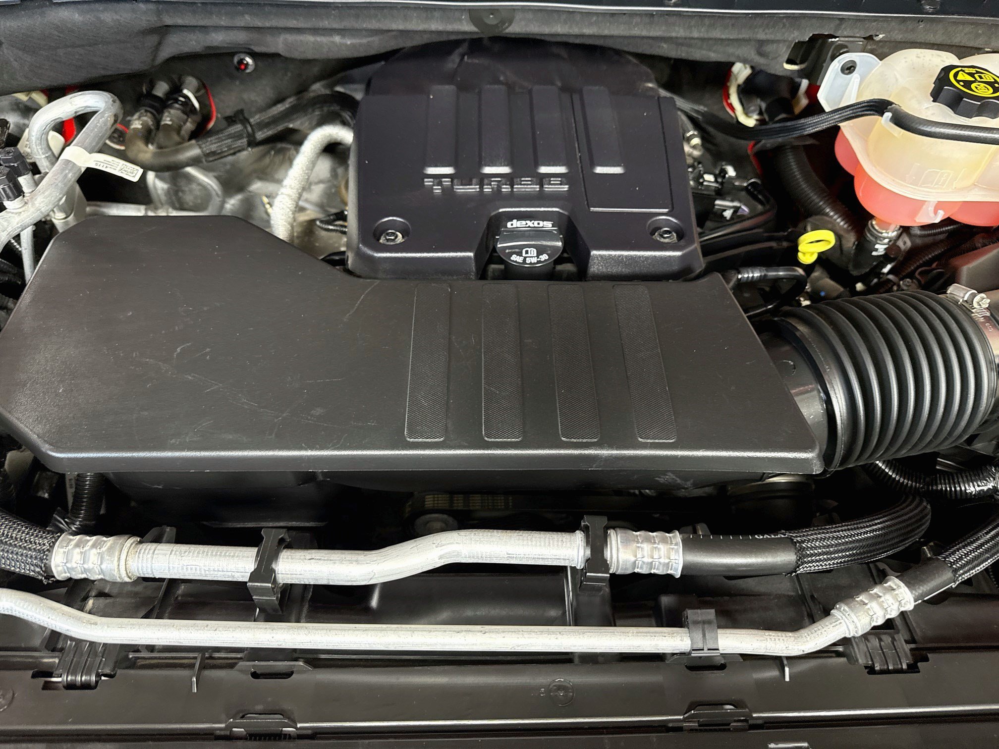 Used 2022 Chevrolet Silverado 1500 LT AWD/4WD image 38