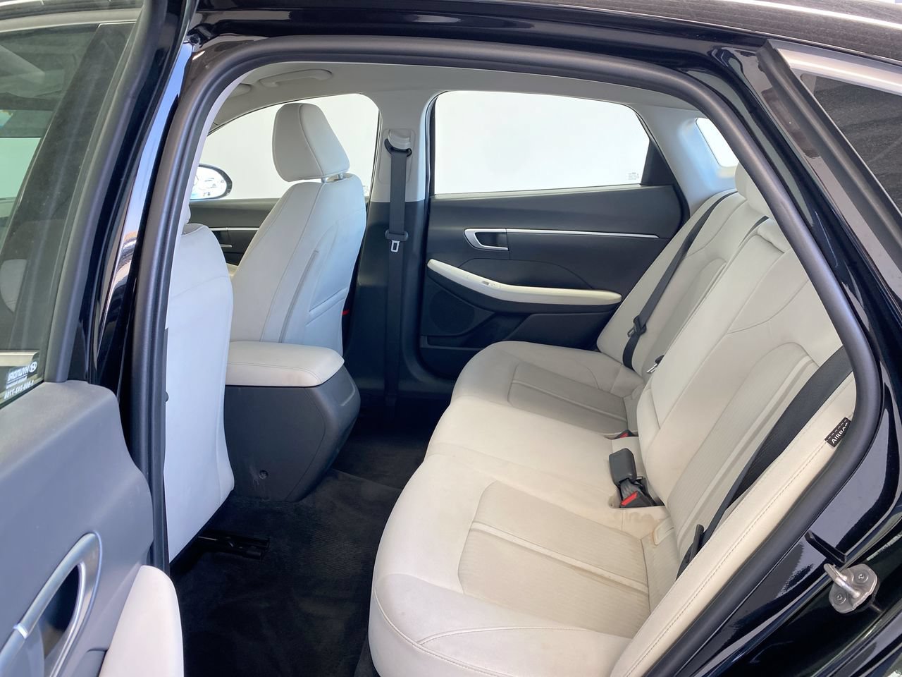 Used 2025 Hyundai Sonata SEL FWD image 32