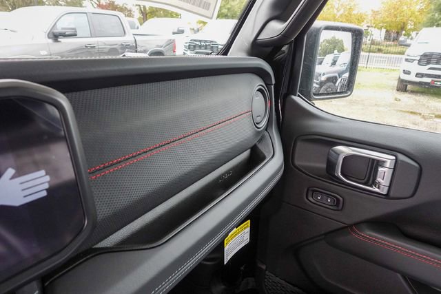 New 2026 Jeep Wrangler Unlimited Rubicon w/ Technology Group image 23