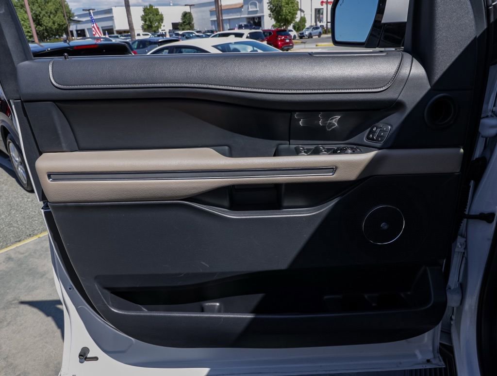 Used 2024 Ford Expedition Max Limited RWD image 13