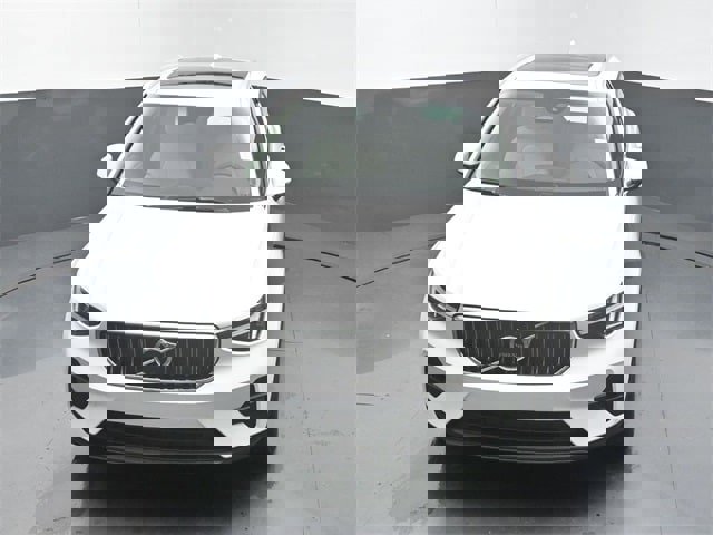 New 2025 Volvo XC40 B5 Plus w/ Protection Package Premier image 45