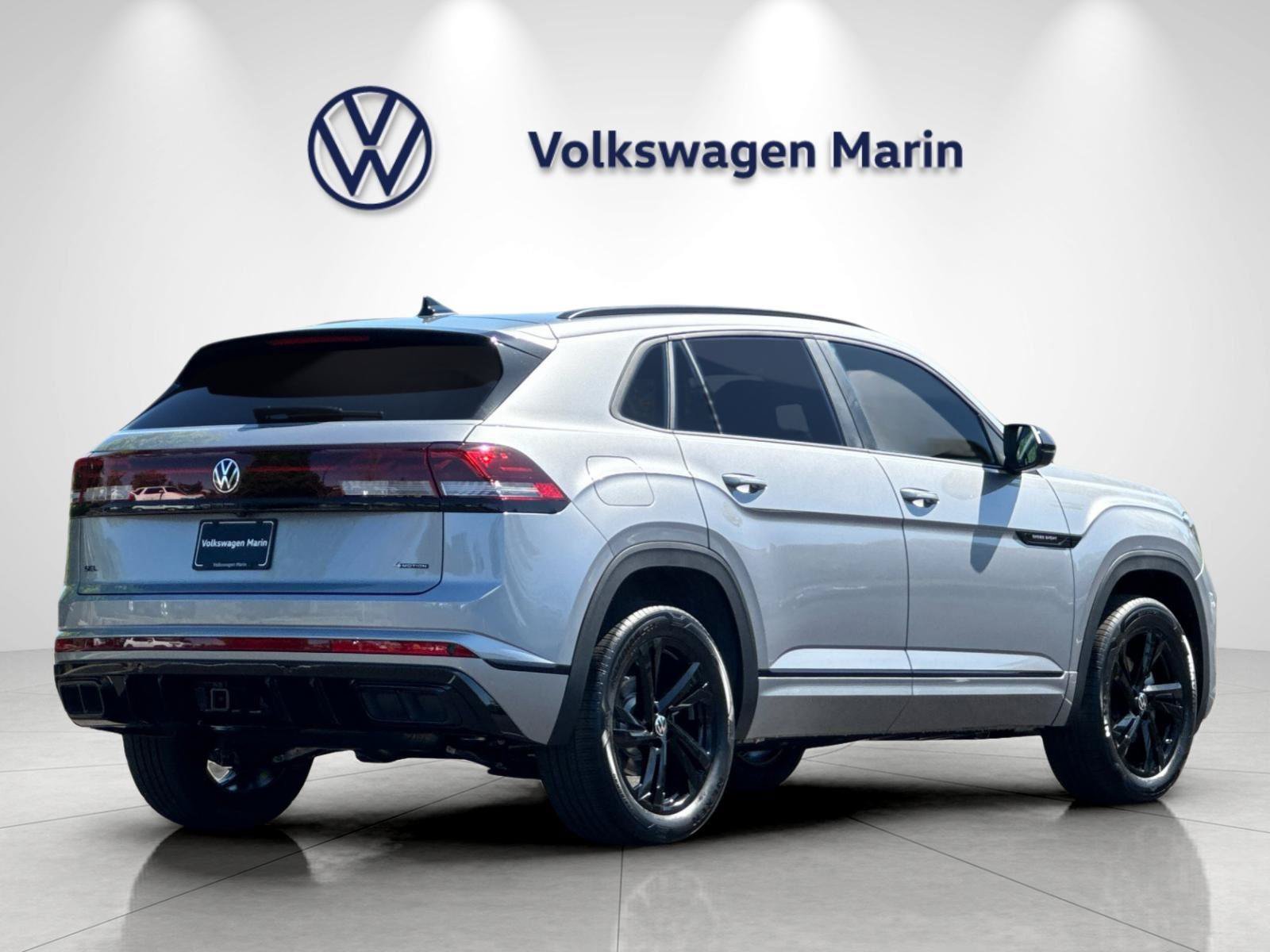 New 2026 Volkswagen Atlas Cross Sport SEL R-Line AWD/4WD image 5