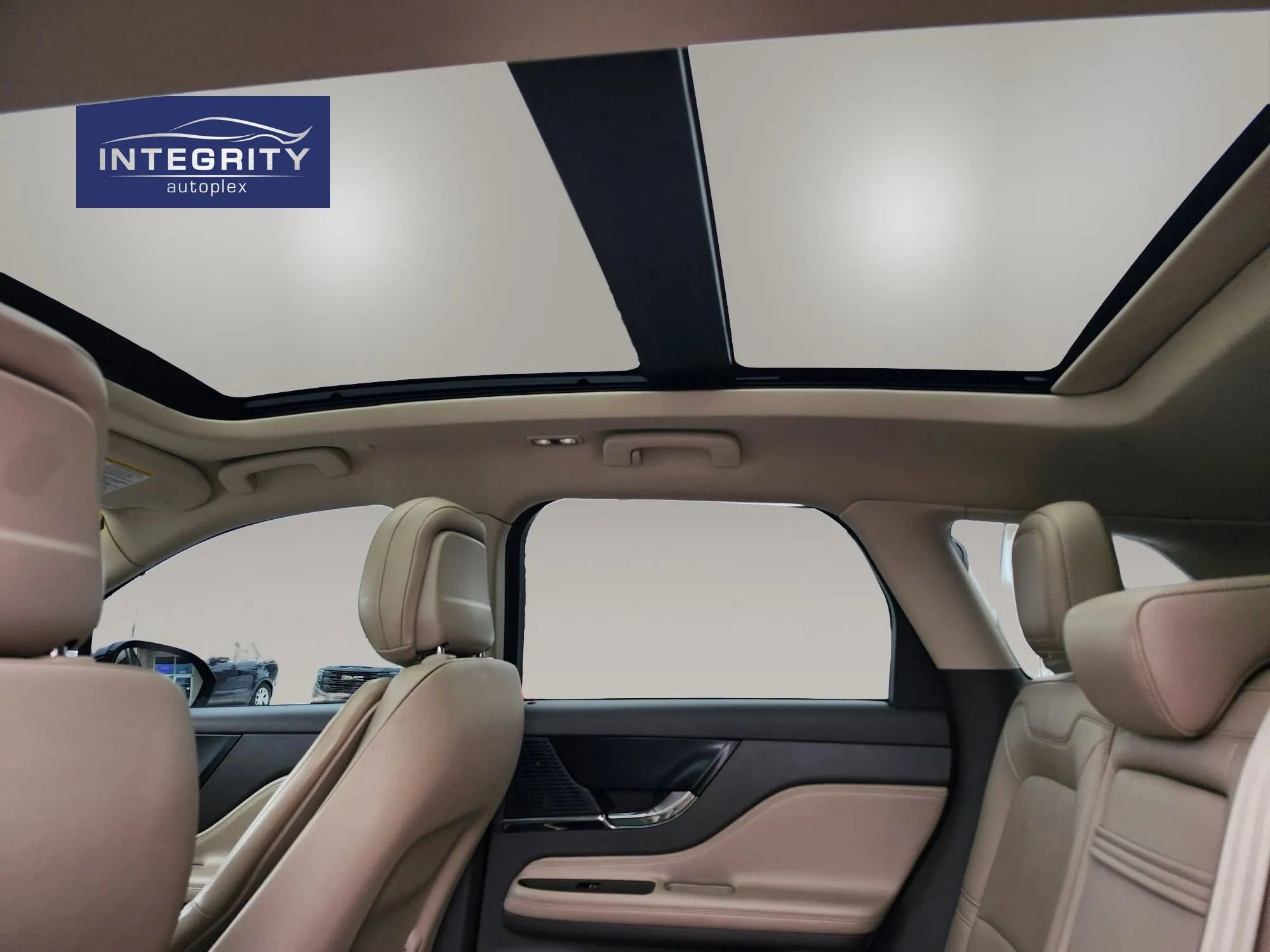 Used 2020 Lincoln Corsair FWD w/ Premium Package image 29