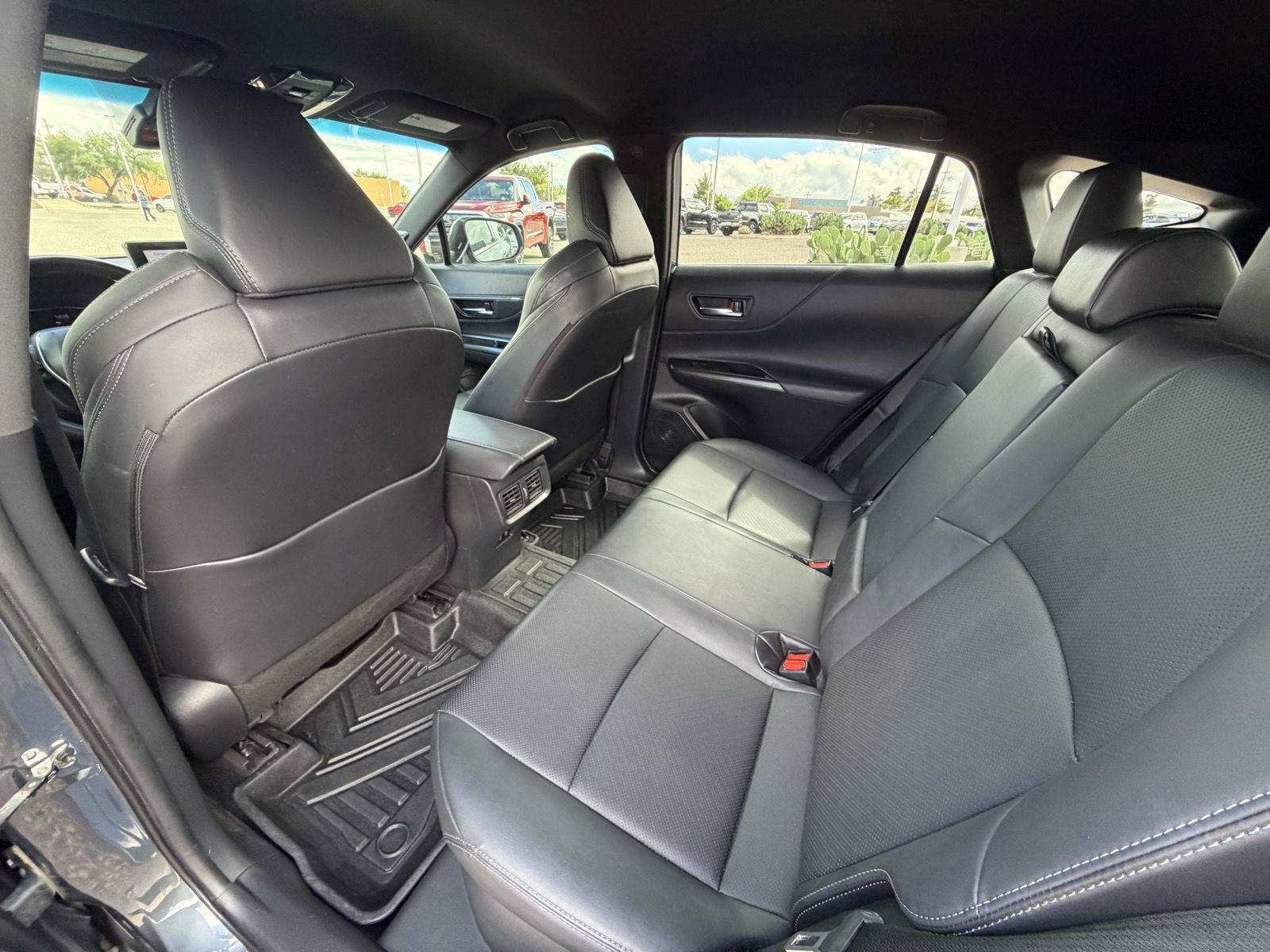 Used 2022 Toyota Venza Limited AWD/4WD image 19